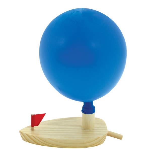 BALLOON POWERED WOODEN BOAT