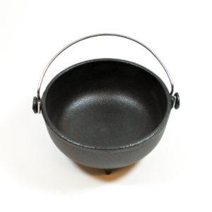 CAST IRON OL' IRON KETTLE