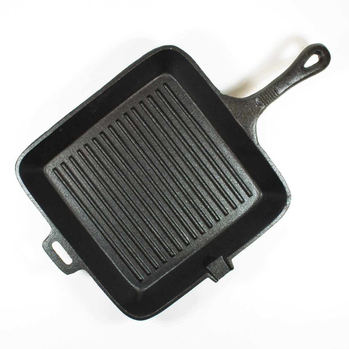 https://www.dutchcountrygeneralstore.com/wp-content/uploads/2017/02/CAST-IRON-SQUARE-GRILL-PAN-WITH-ASST.-HANDLE-10.5X1.75-by-OLD-MOUNTAIN-LLC.jpg
