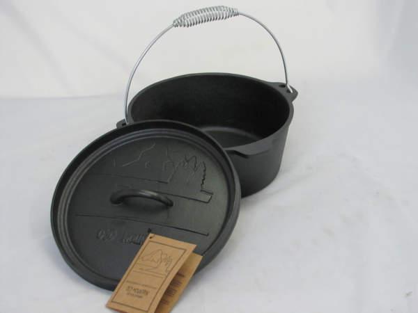 CAST IRON DUTCH OVEN 4QT FLAT BOTTOM WITH FLANGED LID