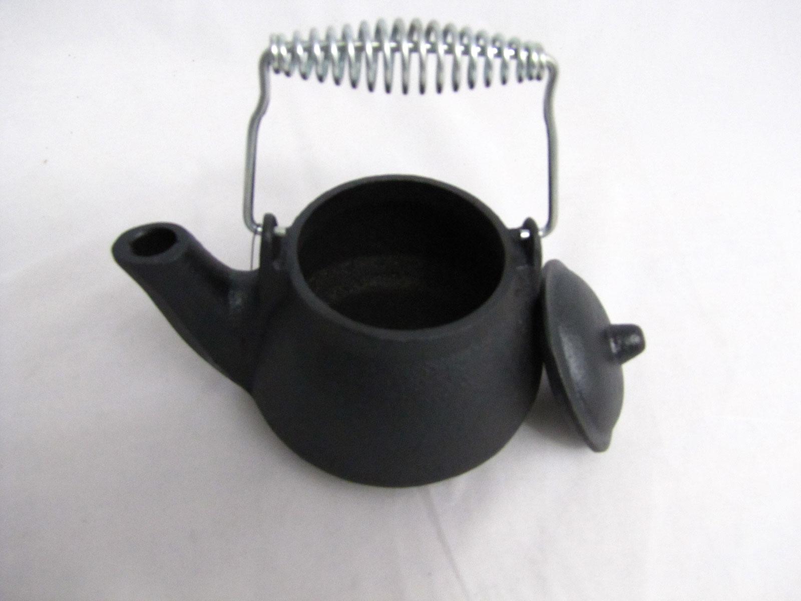 CAST IRON SMALL TEA KETTLE - Dutch Country General Store