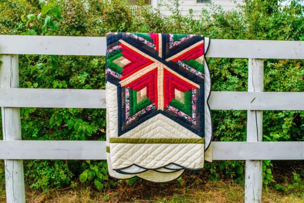 Amish and Mennonite Made Quilts – Farmhouse Flavors/Star of Wonder with scalloped border