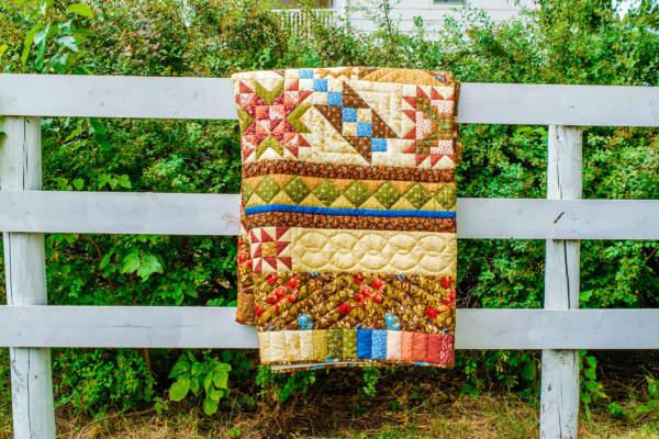 Amish and Mennonite Made Quilts – Storyteller’s Sampler