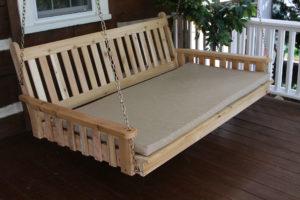 6' Traditional English Swingbed