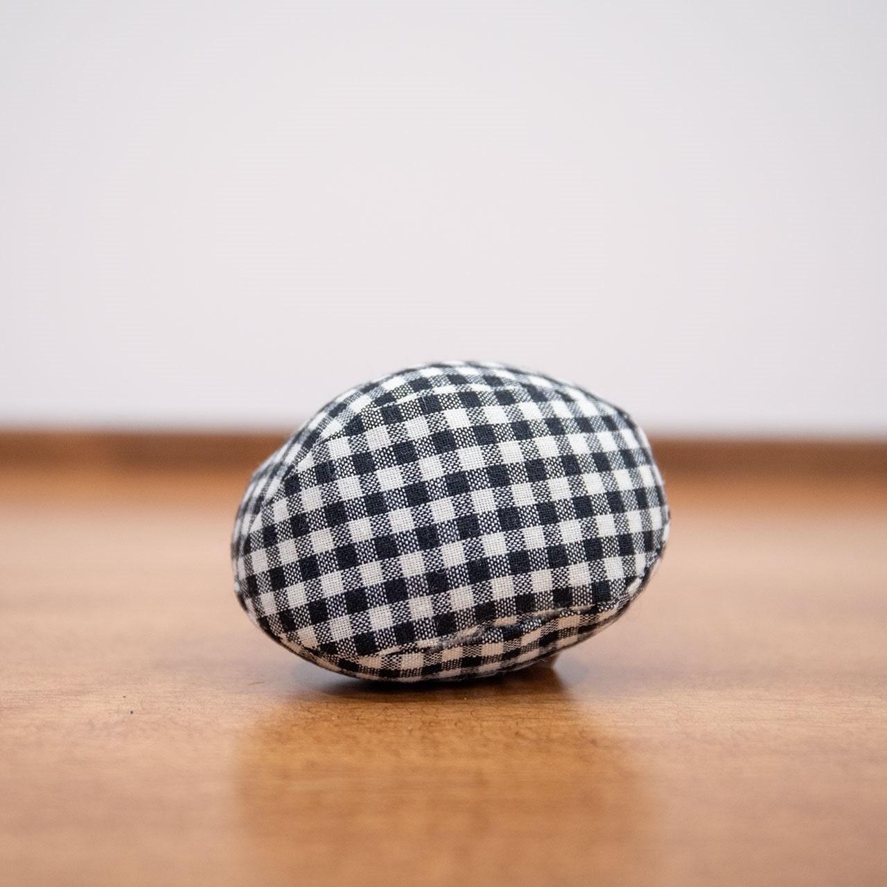 Black & White Gingham Egg