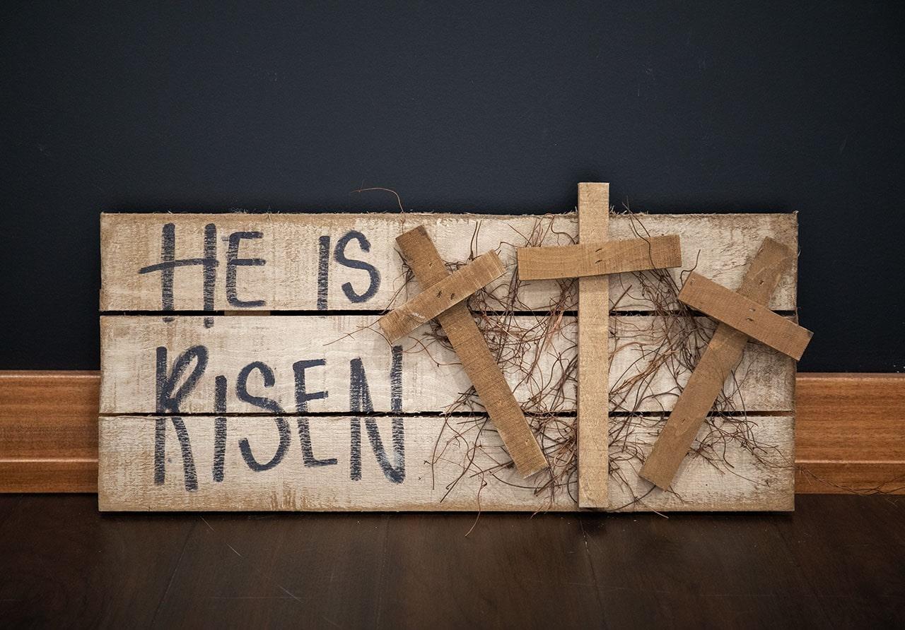 He Is Risen Hanging Pallet Sign with Crosses